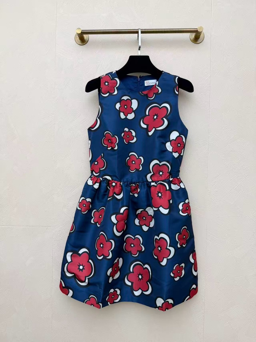 🚩steal RED Valentino Navy Blue Floral Sleeveless Dress with Red Blooms